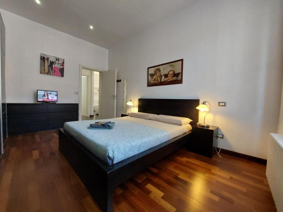בולוניה Luxury Station Apartment מראה חיצוני תמונה